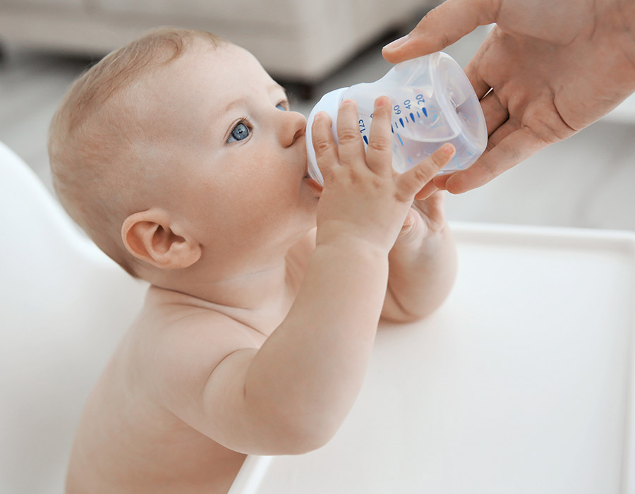 Qué biberón usar para dar agua a tu bebé?